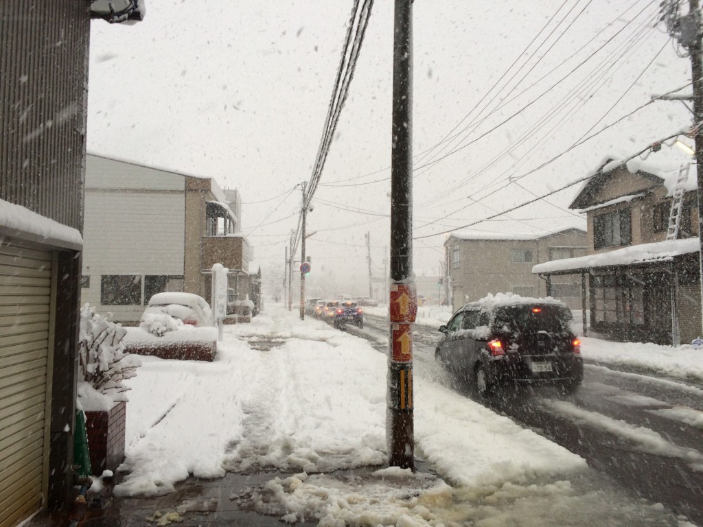 長岡市も大雪。和興不動産も全員除雪体制001